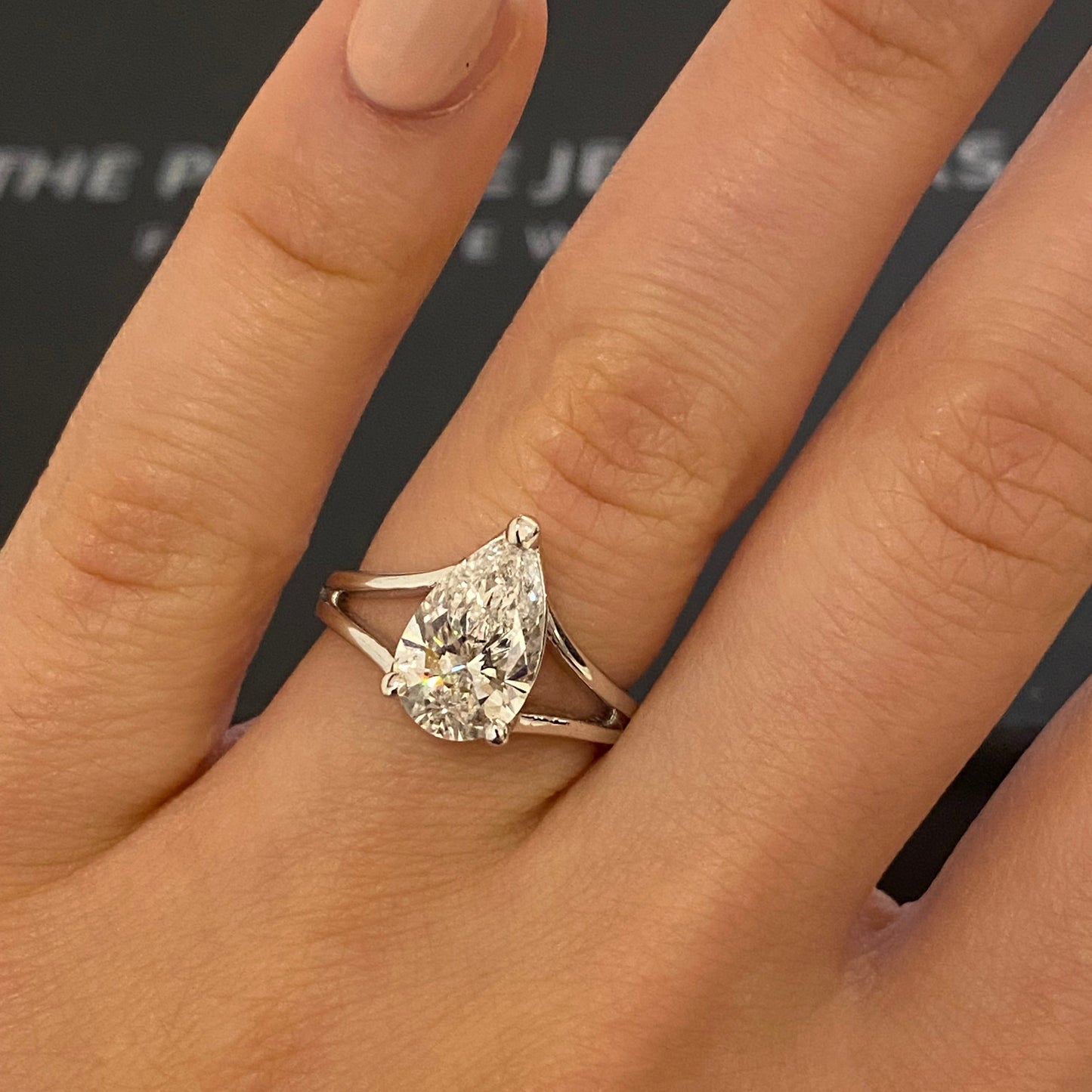 2ct split shank lab grown diamond