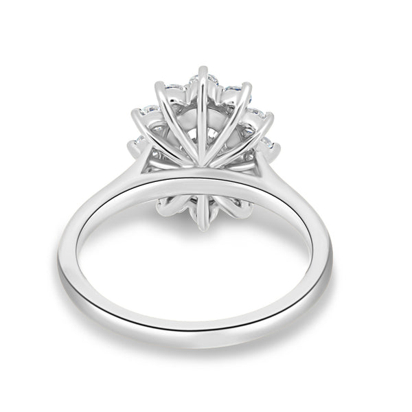 Oval Halo with Cathedral Setting